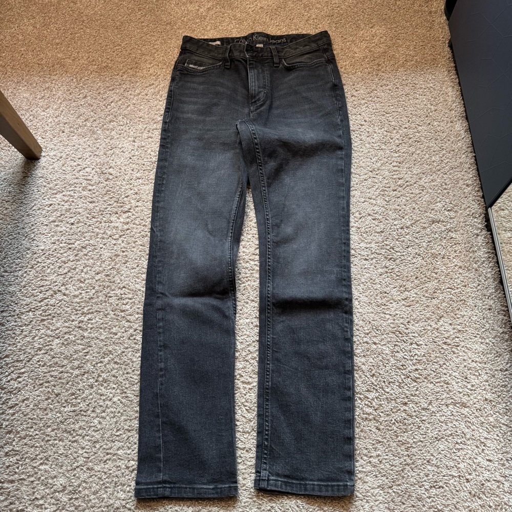 Calvin Klein Jeans Men's Washed Black Straight Jeans